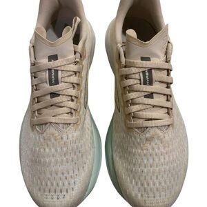 Brooks Women's Cream Athletic Shoes